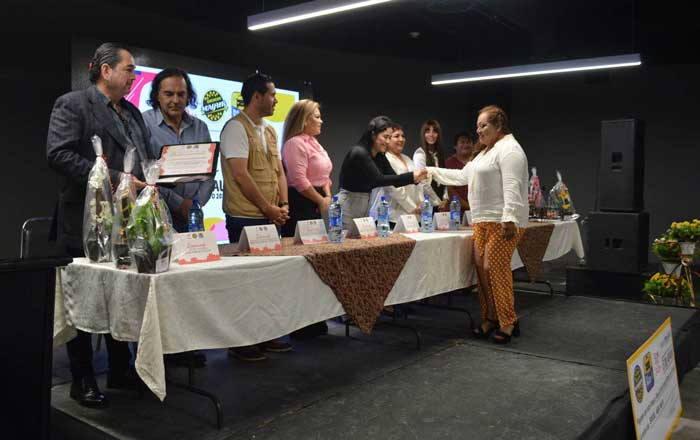 Taxi Rosa premia con auto a mujeres trabajadoras 5 dgh