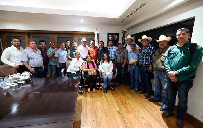 Ofrece Américo Villarreal apoyo a agricultores 2 dsd 1