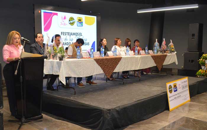 Taxi Rosa premia con auto a mujeres trabajadoras 1 pres
