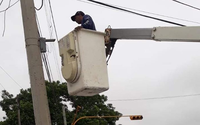 Rehabilitan semáforos en Río Bravo 1 semaforo 2