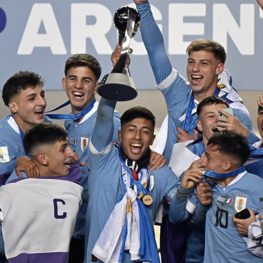 Uruguay se corona en Mundial Sub-20 1 348386825 244695981598750 7053186575452883210 n