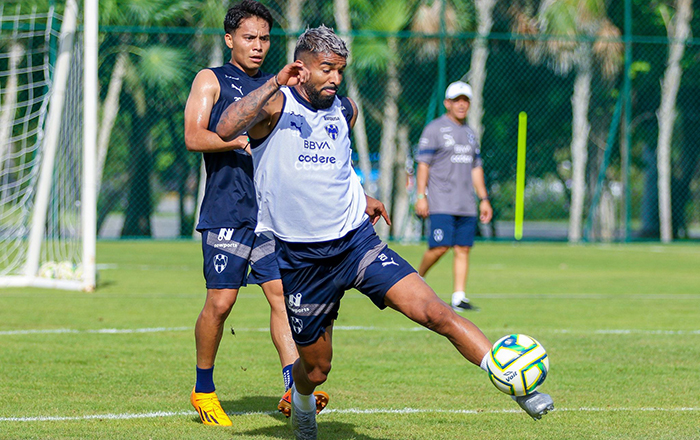 Inicia Rayados pretemporada en playa 1 352810648 3534916563443138 2175434184580141988 n
