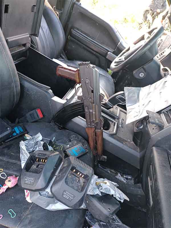 Fuerza Civil asegura camionetas con armas y droga en Los Herrera 1 CAMIONETA NL 2