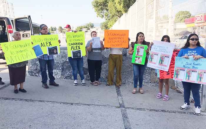 Padres de jóvenes desaparecidos solicitan ayuda al gobernador 1 DESAPARECIDOS