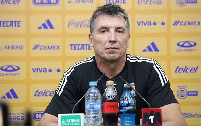 Sebastián Córdova, descartado para jugar el sábado 1 SIBOLDI