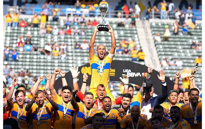 Tigres es campeón de campeones; vence a Pachuca 2-1 1 TIGRES 2