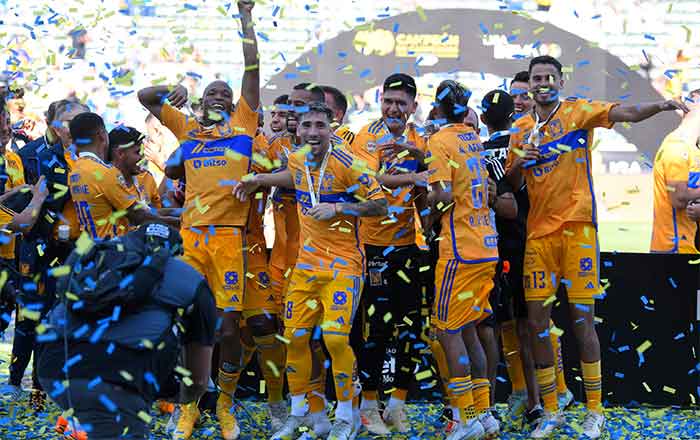 Tigres es campeón de campeones; vence a Pachuca 2-1 2 TIGRES 3
