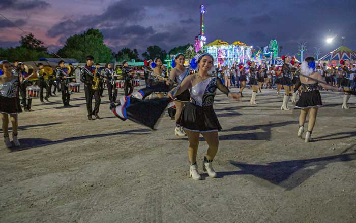 Inaugura alcalde Expo Feria Matamoros; cientos de familias asisten a ver a Chiquis 3 ms