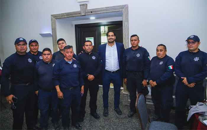 Carlos Peña reconoce a elementos de seguridad en Reynosa 1 ALCALDE 2 4