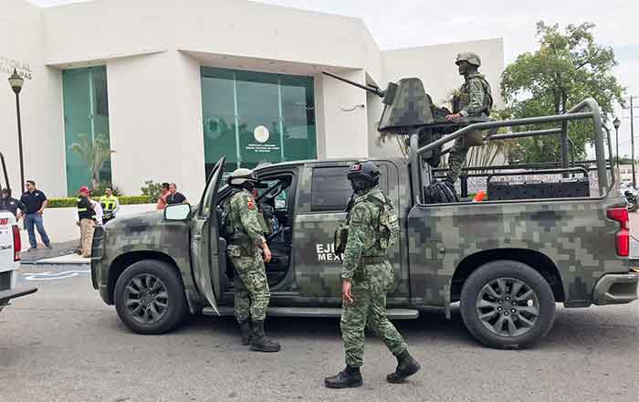 Desalojan el Trieltam por amenaza de bomba 1 DESALOJO 2