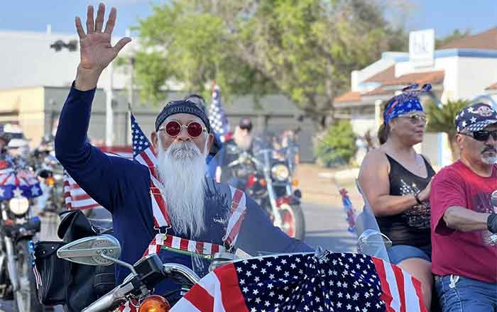 Participan mascotas en tradicional desfile del 4 de julio en McAllen 4 DESFILE 3