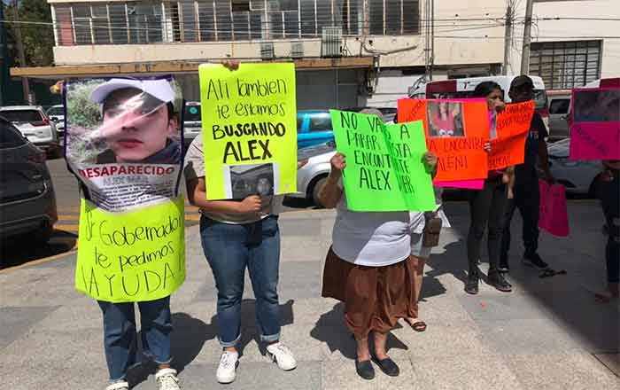 ¿Y dónde están Alex, Rodolfo y Maleni?; exigen encontrarlos 1 PROTEESTA 2