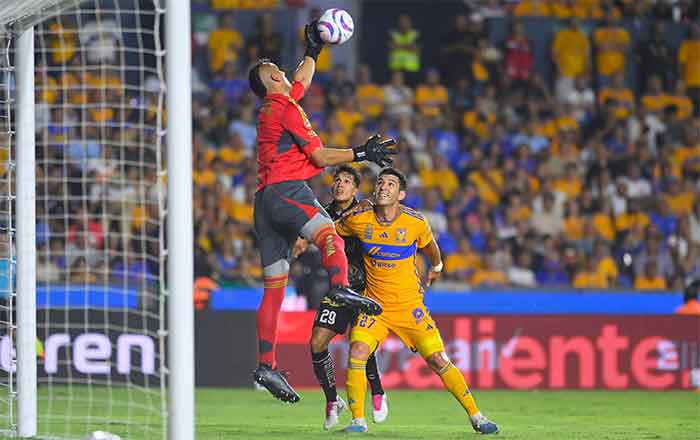 Tigres vencen al León 1-0 con gol de Gignac 3 TIGRES 5 1