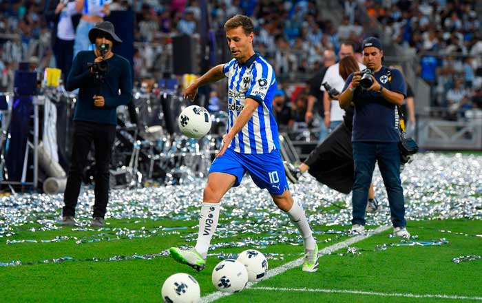 Se rinde afición de Rayados ante Canales 4 canales