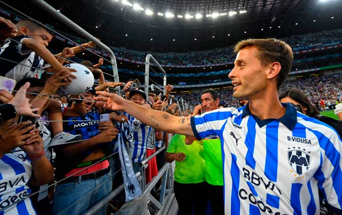 Se rinde afición de Rayados ante Canales 1 rayados 2