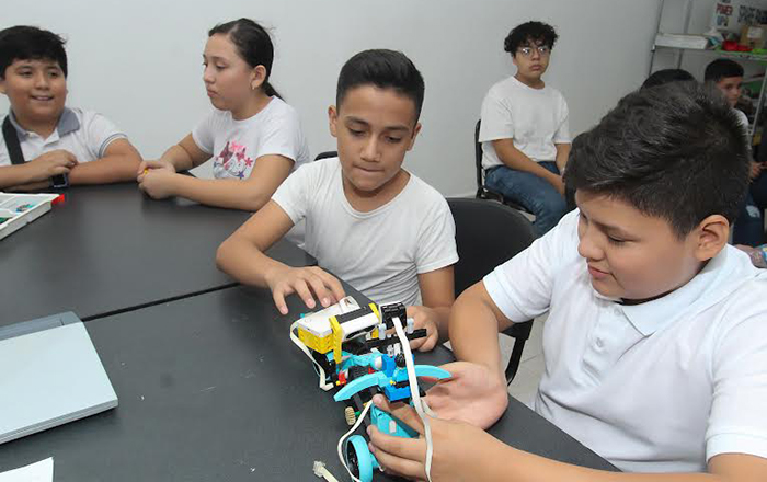 Inaugura Apodaca primer escuela municipal de robótica 2 0 3 1