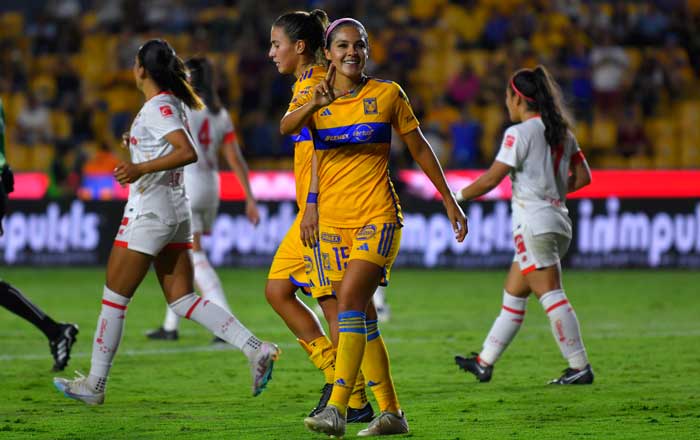 Tigres Femenil derrota al Toluca 3-1 y suben al liderato 3 2