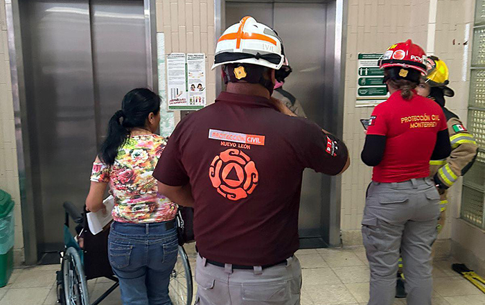 Otra de elevadores del IMSS, rescatan a cinco 1 359660690 268666669429359 1329870538014560605 n