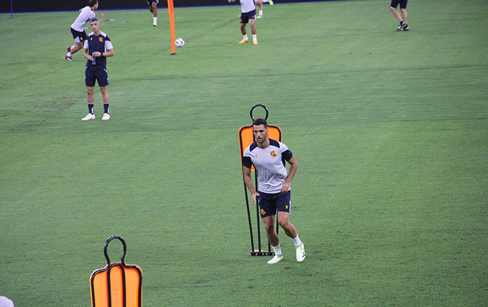 Real Sociedad entrena en el Gigante de Acero 4 363731059 2071566873213429 6085400463718583620 n