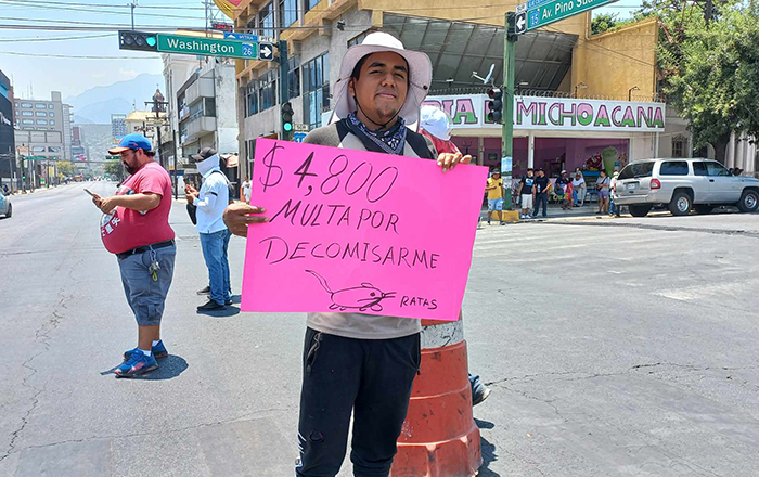 Ante exigencias, comerciantes bloquean avenida Cuauhtémoc 1 363815059 111710068687273 8434170220278730443 n