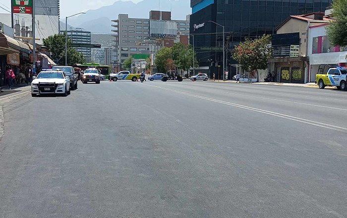 Ante exigencias, comerciantes bloquean avenida Cuauhtémoc 4 363859038 690287272941168 6366853391452128954 n