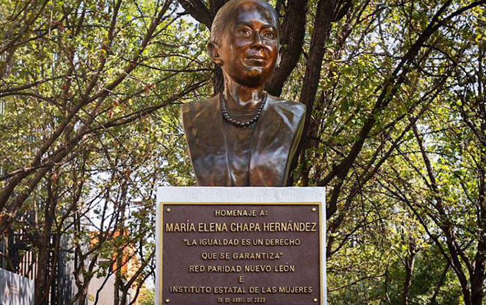 Develan busto en homenaje a María Elena Chapa 1 365164467 848277066892268 1653667977522805533 n
