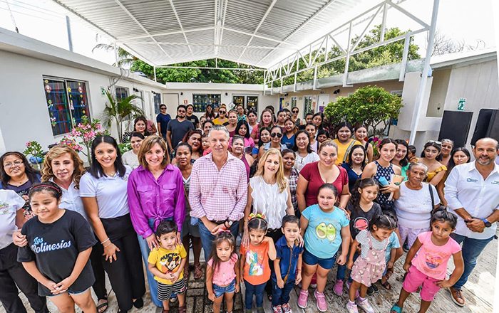 Inauguran Chucho Nader y Aída Féres techumbre y obras en CAIC 4 370218256 1518378395570446 6677189865901568848 n