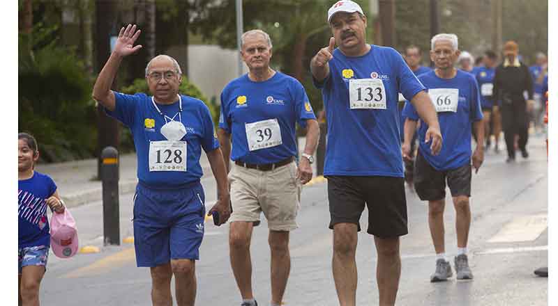 Invita la UANL a 'abuelitos' a caminar, trotar o correr 1 ABUELITOS UANL