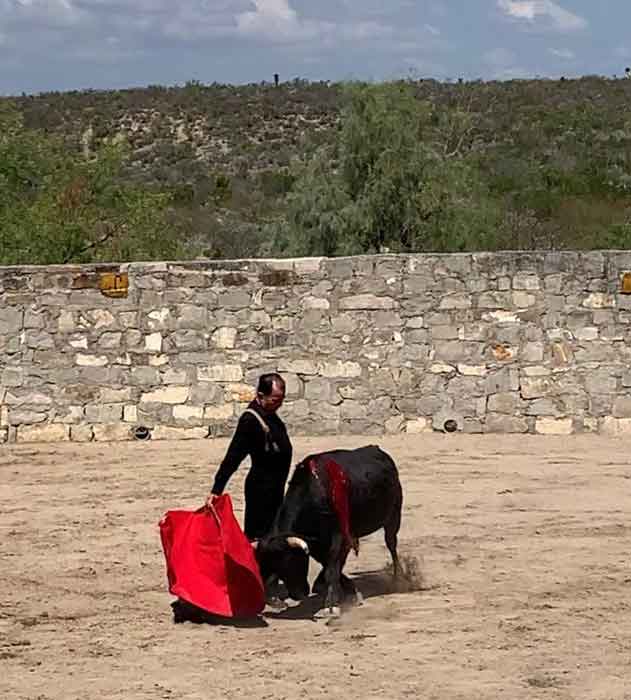 Eloy Cavazos celebra con amigos sus 74 2 ELOY CAVAZOS 3