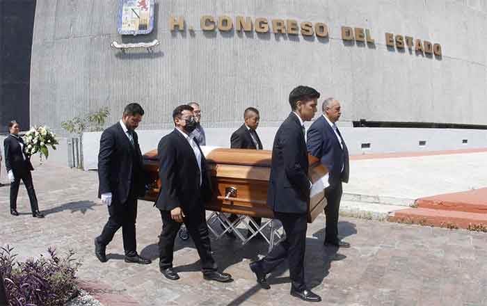 Rinden homenaje póstumo a Ricardo Flores en Congreso de NL 1 HOMENAJE 6