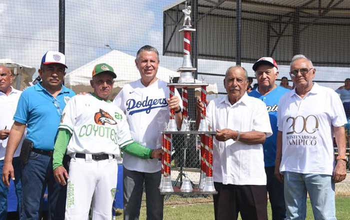 Reinaugura Chucho Nader campo de beisbol 1 amde