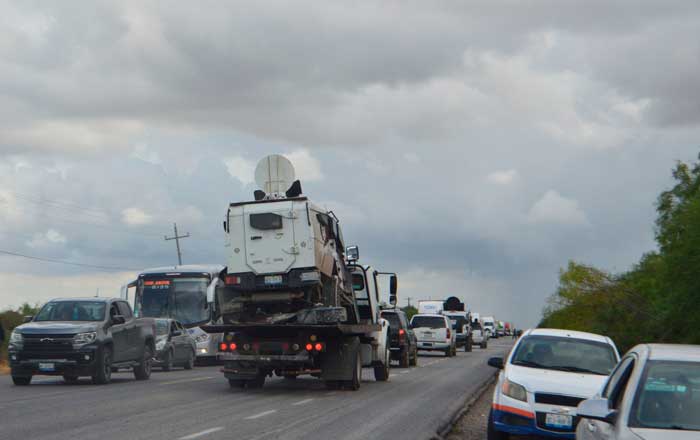 Bloqueos y balaceras paralizan el sur de Reynosa 2 carr