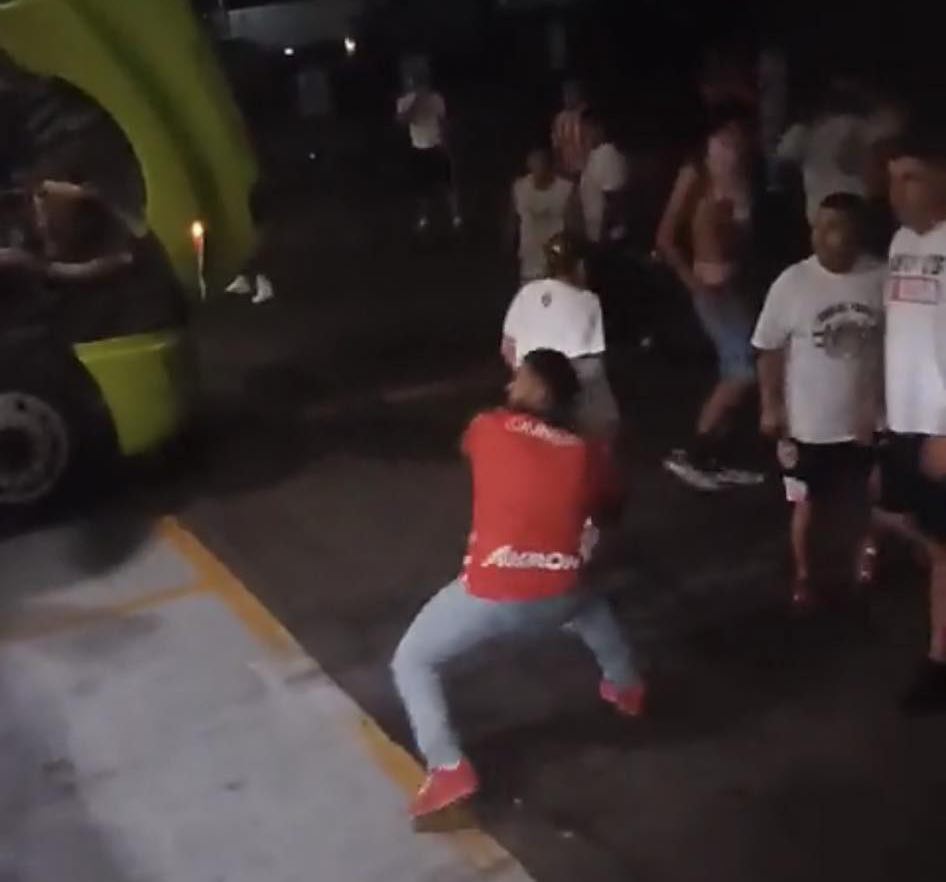 Agreden a afición rayada en Guadalajara; policía culpa a regios 2 373468014 301094615944627 8959845493494235952 n