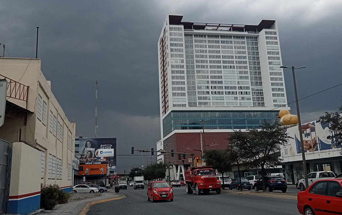 Lluvias, aunque moderadas, alejan calorón en Monterrey 1 379918776 1289235885286857 6531532830823031819 n