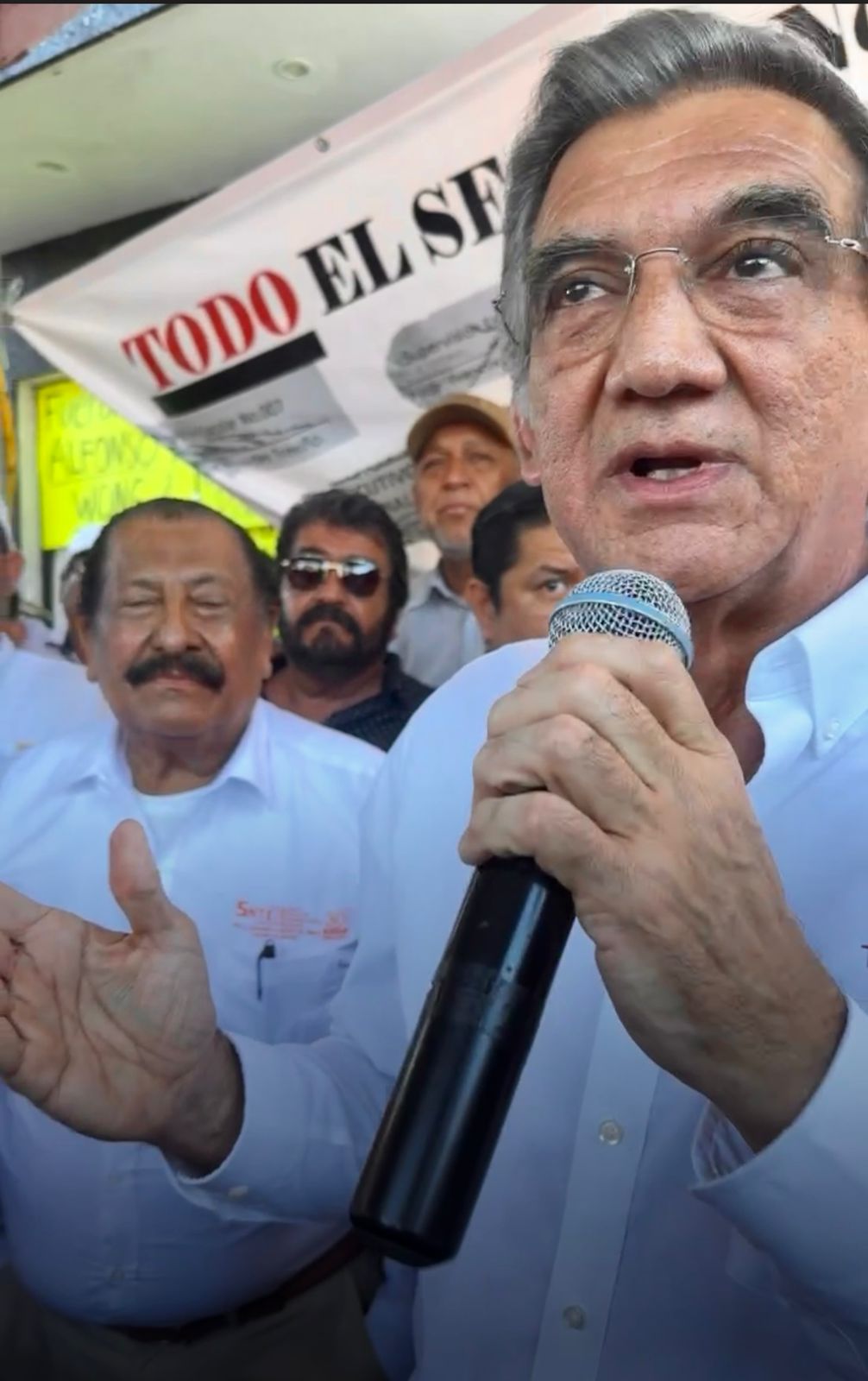 Américo dialoga con los maestros y les pide reanudar las clases 4 7df9e6cf cfba 49a4 af83 b9e3292974e2