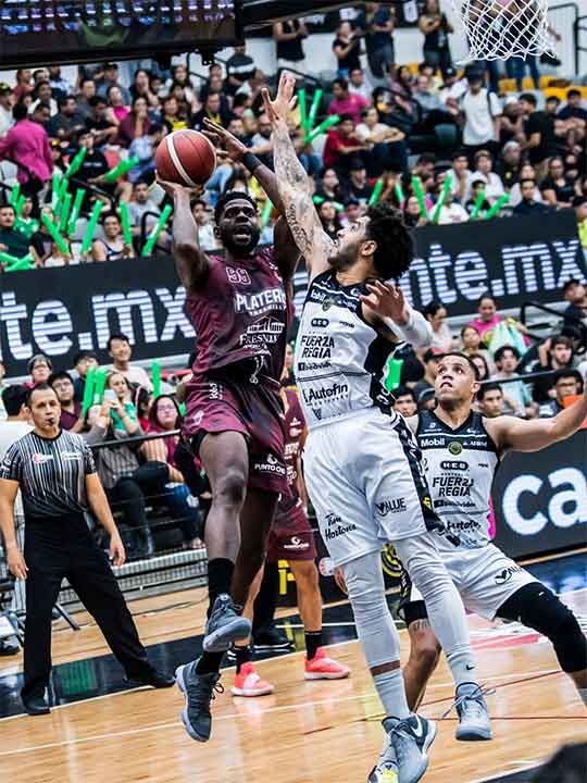 Fuerza Regia domina a Plateros y se queda con la serie 3 FUERZA REGIA 4