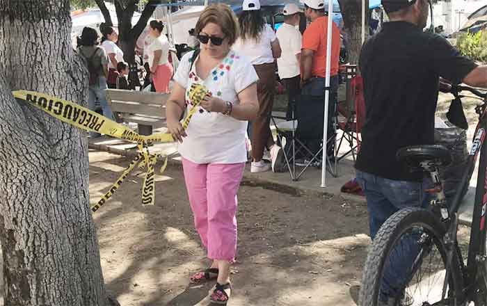 Levantan plantón en la Plaza; paro continúa 1 MAESTROS 2 3