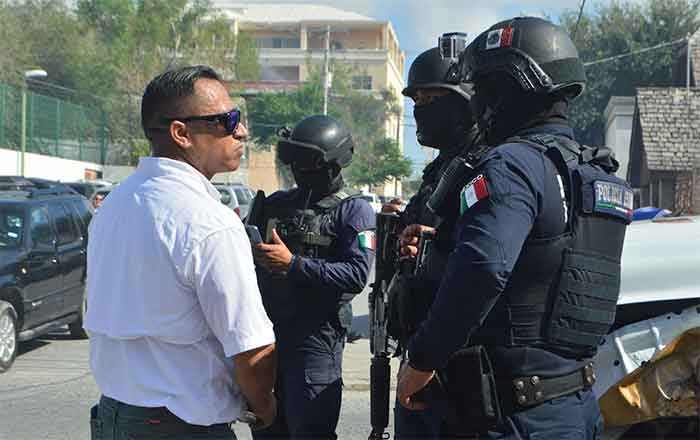 En 'pie de lucha' siguen los maestros de Reynosa 2 PROTESTA 1