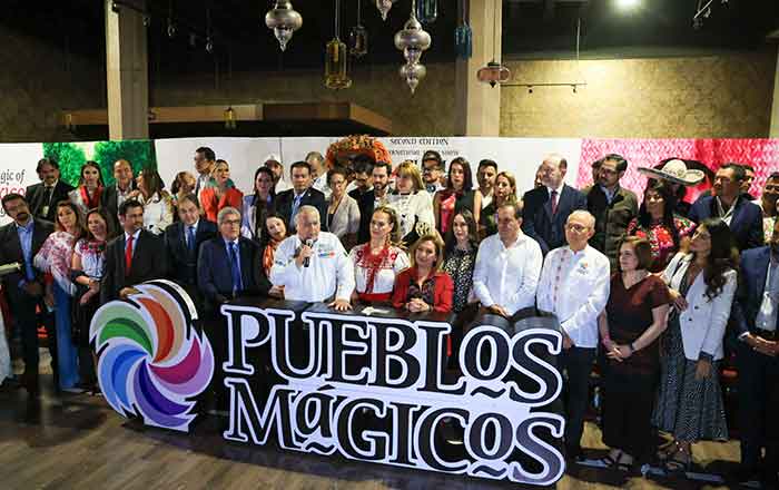 Encabeza David de la Peña promoción internacional de pueblos mágicos 1 SANTIAGO 1