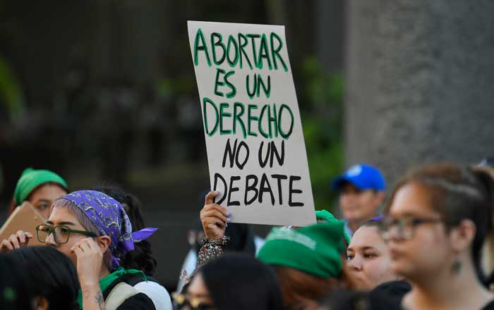 Marchan en Monterrey por un aborto legal y seguro 2 aborto2