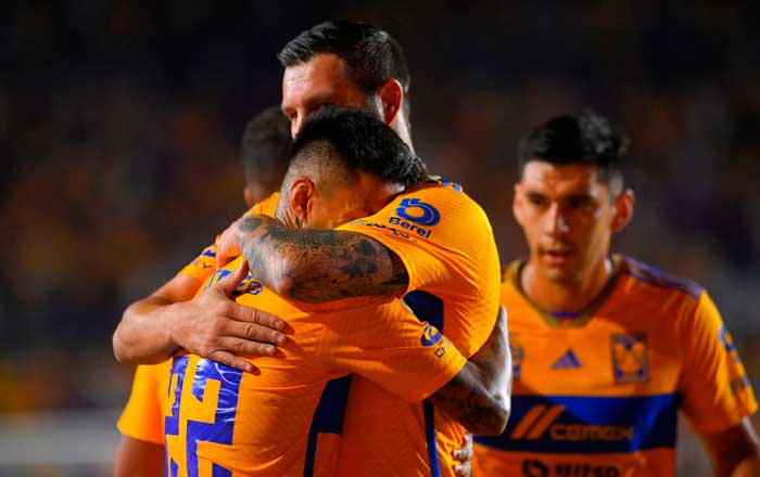 Tigres aplasta a Gallos Blancos 5-0 5 afa