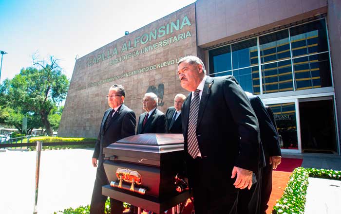Honra UANL al doctor Luis Eugenio Todd 3 alfon