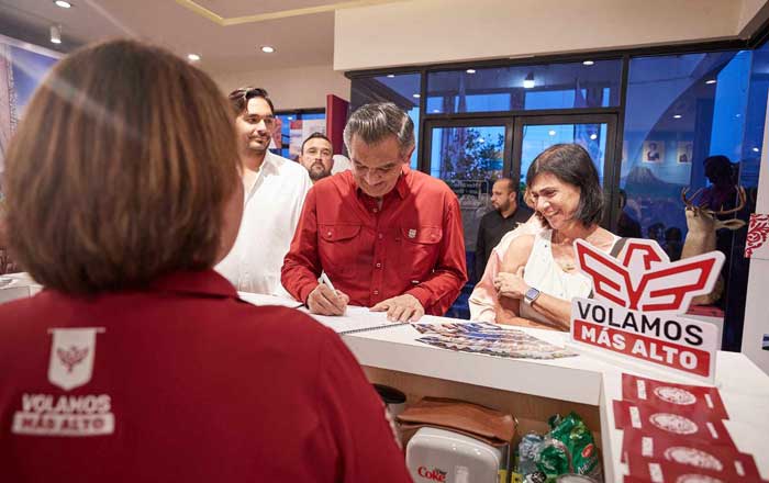 Gobernador visita exposición de Reynosa en 'Punto Tamaulipas' 1 ame