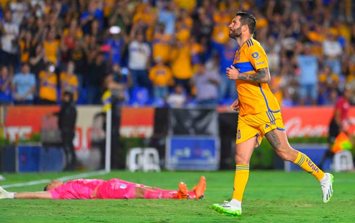 Tigres aplasta a Gallos Blancos 5-0 1 andre