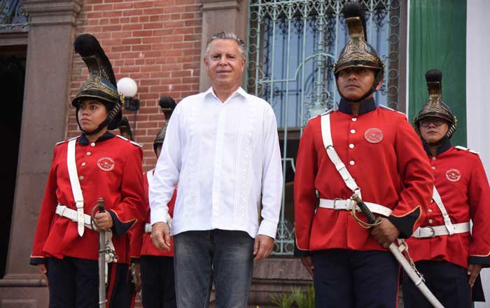 Encabeza Chucho Nader 194 Aniversario de la Victoria de Tampico 1 ani