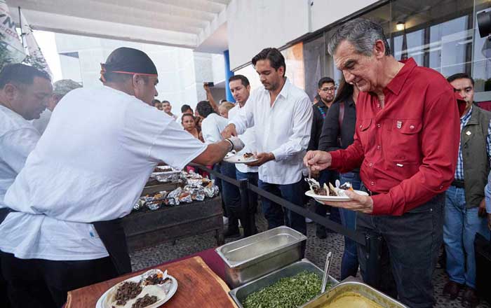 Gobernador visita exposición de Reynosa en 'Punto Tamaulipas' 2 dsfg 2