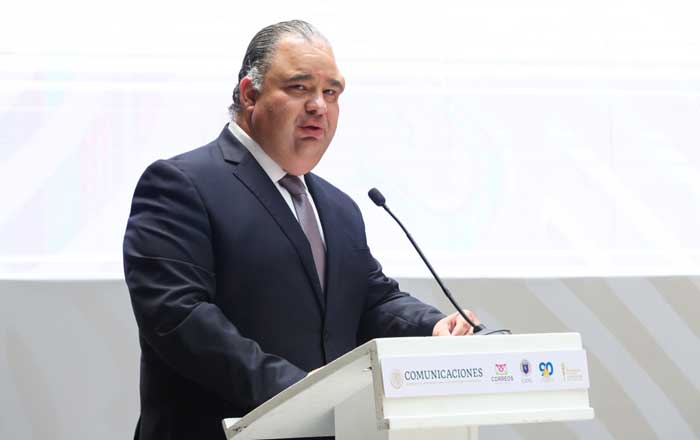 Emite Servicio Postal timbre conmemorativo por 90 aniversario de UANL 5 jorge
