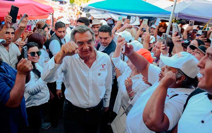 Américo dialoga con los maestros y les pide reanudar las clases 3 pu