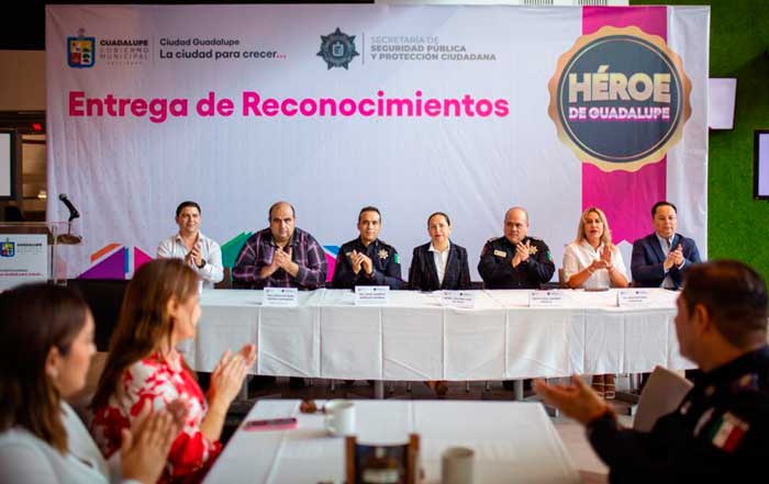 Reconocen a 'Héroes de Guadalupe' 1 rec