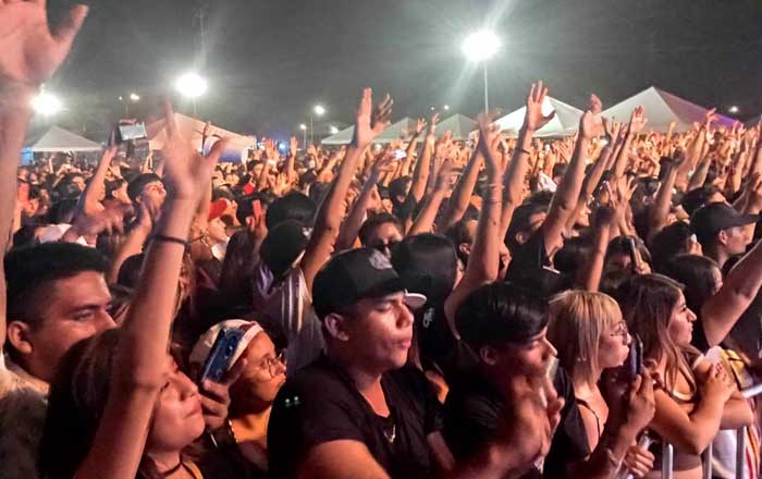 Celebra César Garza con miles el Festival de la Juventud en Apodaca 2 sf